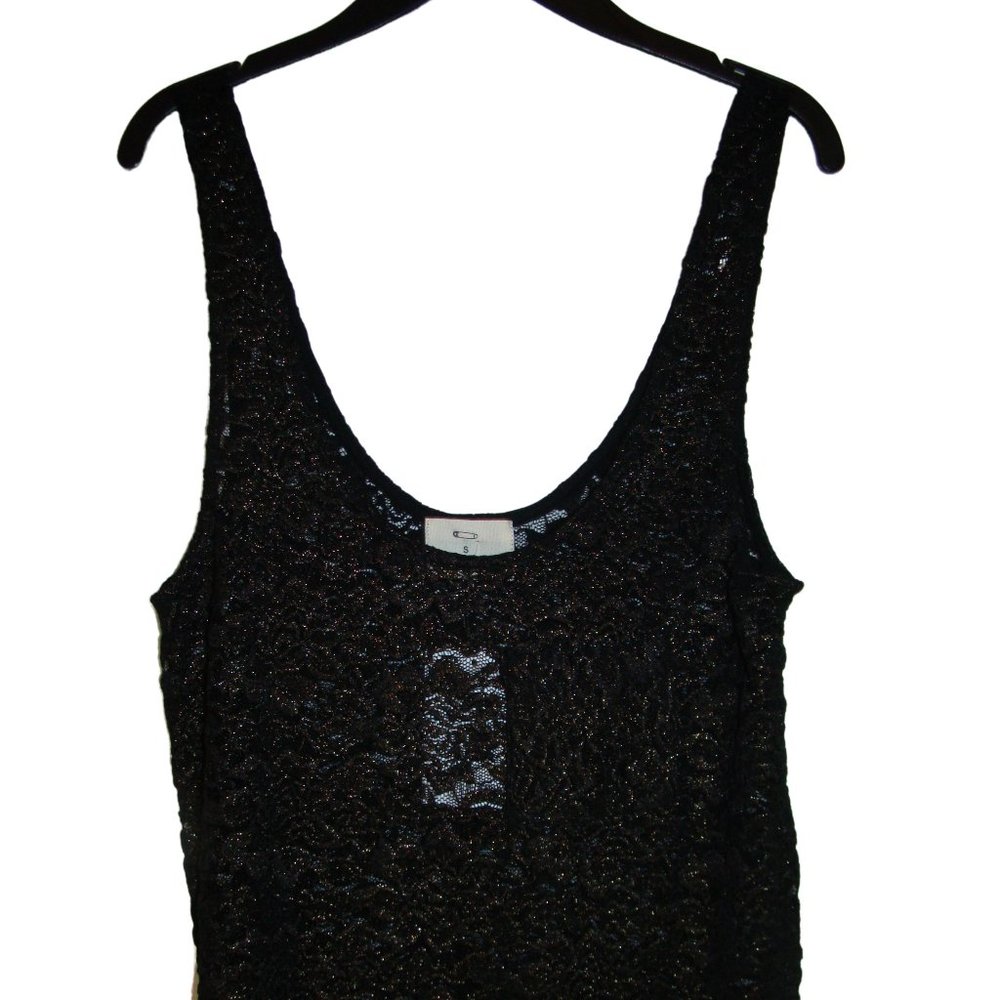 PINS AND NEEDLES TANK